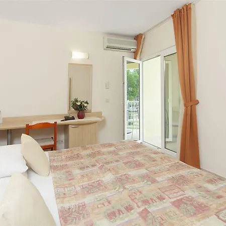 Hotel Bluesun Holiday Village Alan 3*