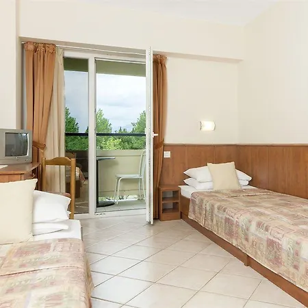 Bluesun Holiday Village Alan Hotel