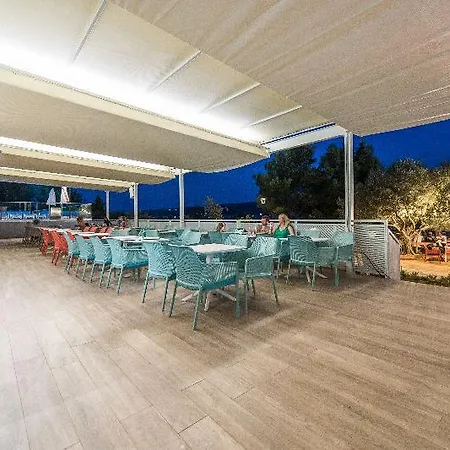 Bluesun Holiday Village Alan Hotel